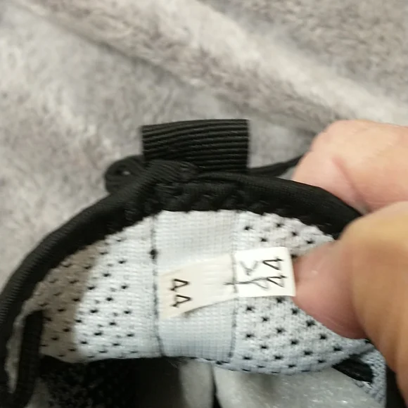 Men's new tennis shoes damyuan SZ44 sneakers - Picture 3 of 4